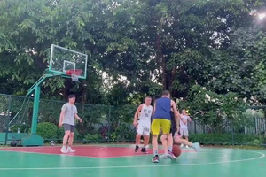 室外篮球训练需要些什么?